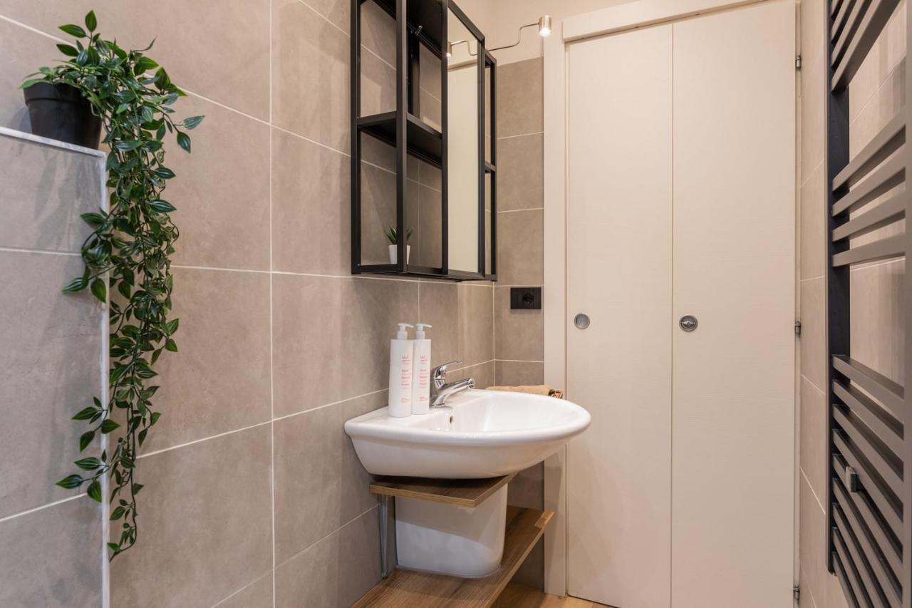 Special 10 Apartment By Wonderful Italy Turin Bagian luar foto